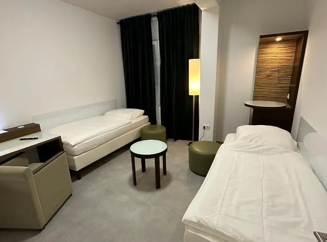 Easyliving Aparthotel *